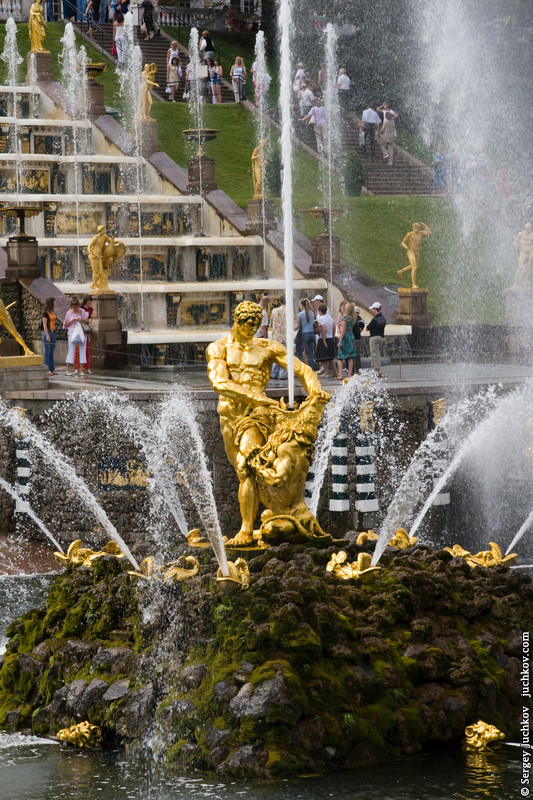 Samson Fountain by Sergey Juchkov
