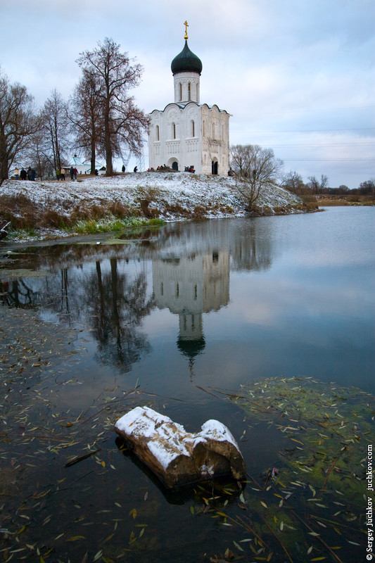 Kostel intercession na Nerl by Sergey Juchkov
